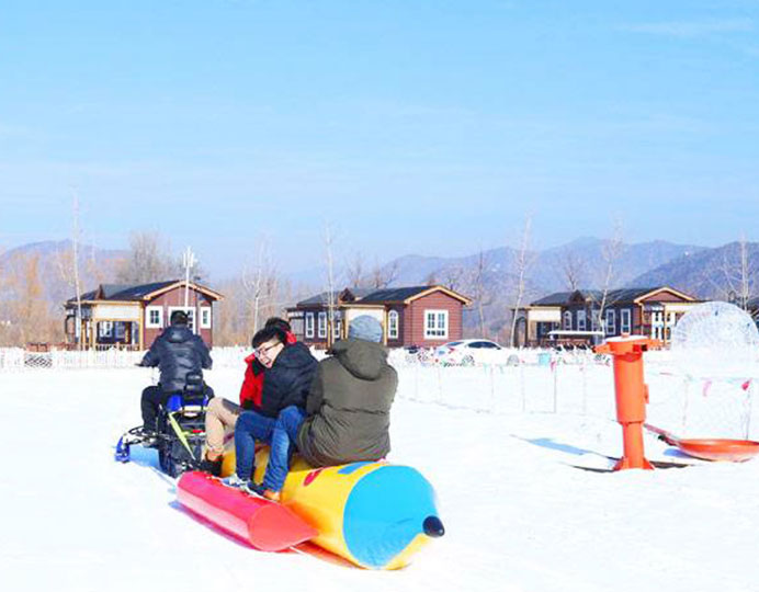 信阳雪地香蕉船